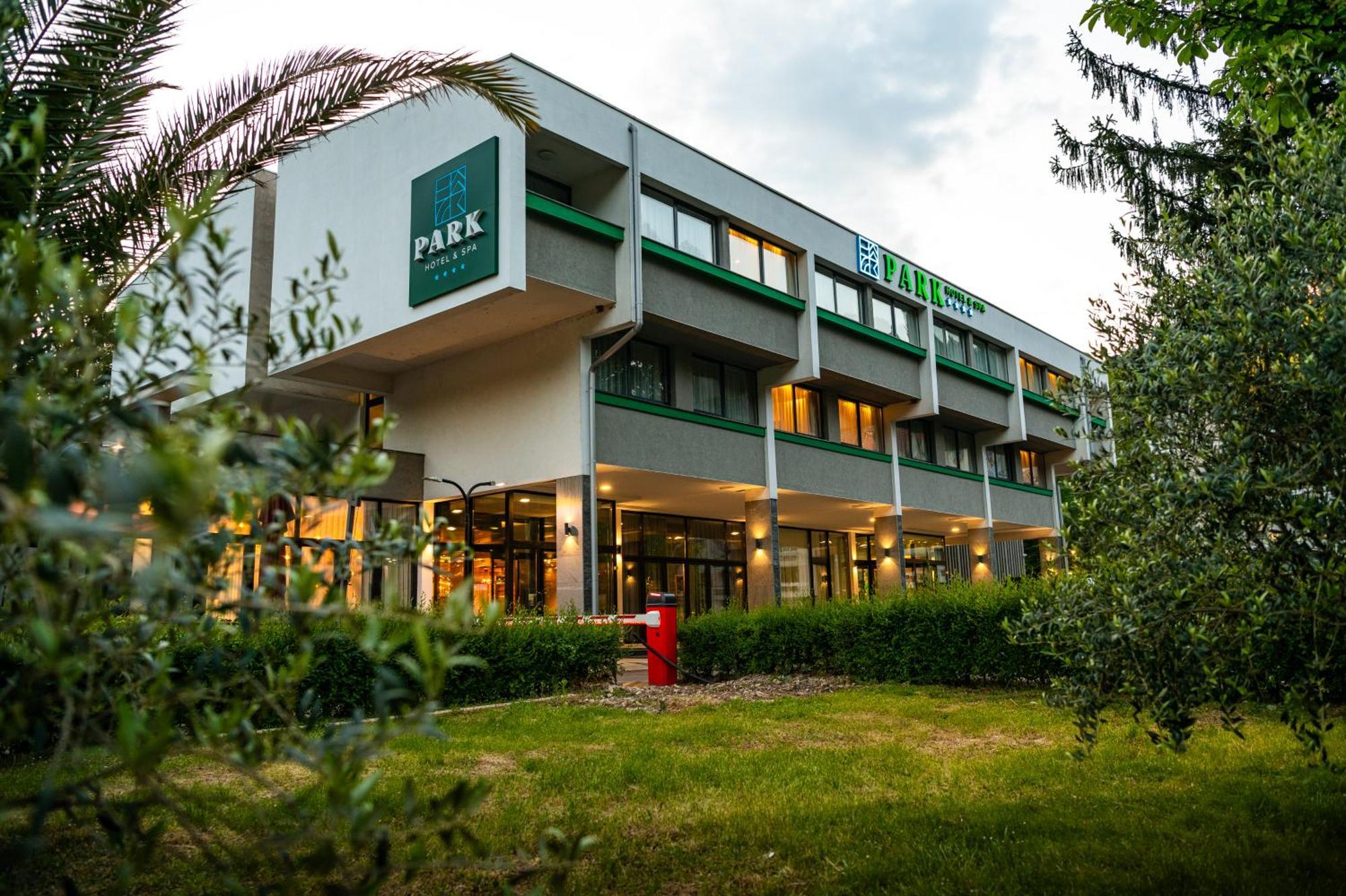Park & Hotel 4*