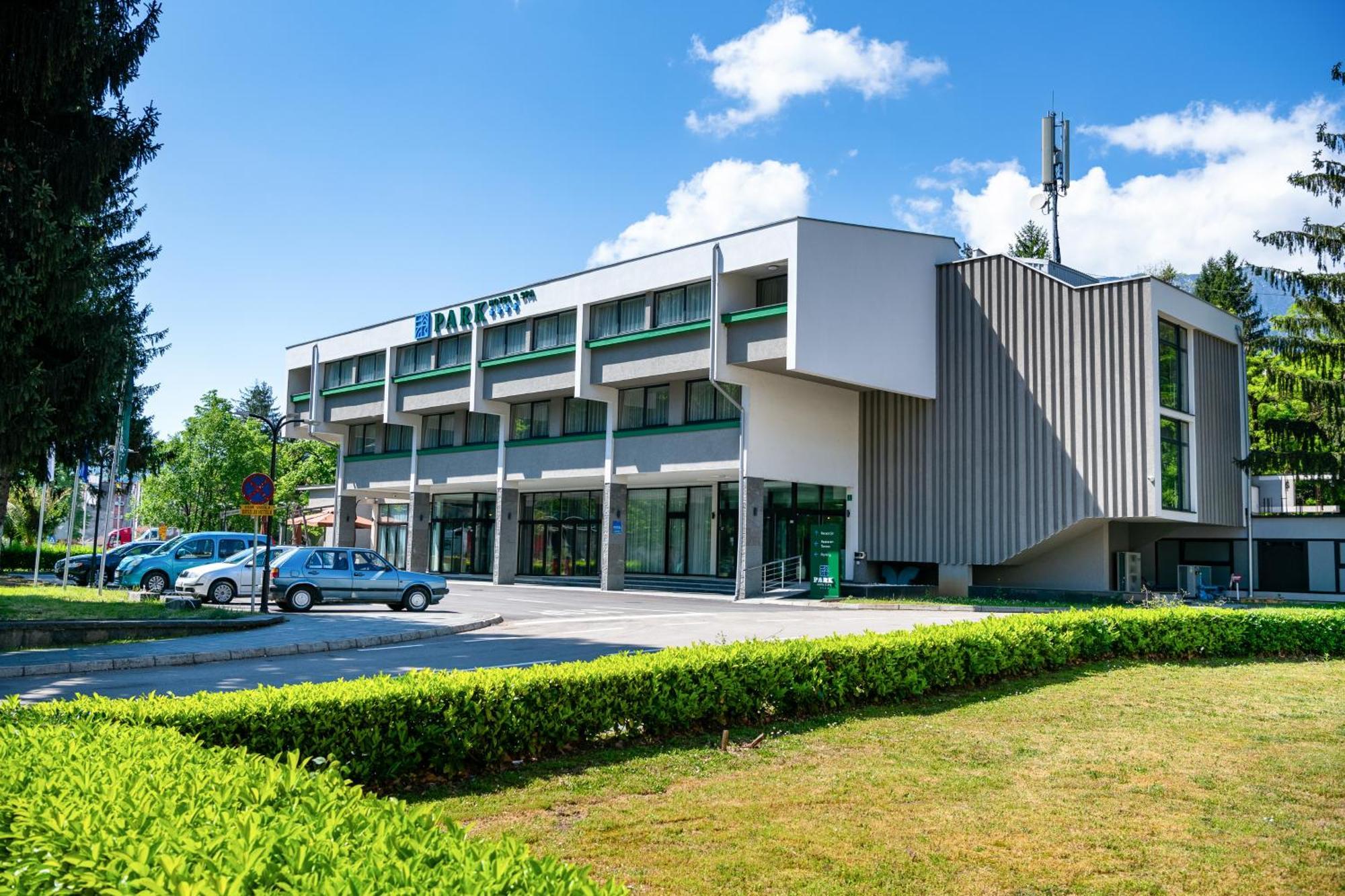 Park & Hotel